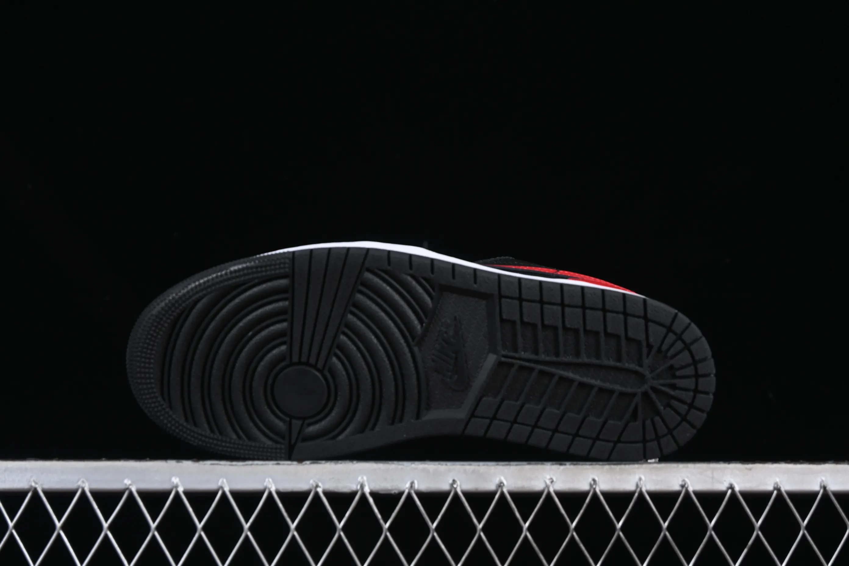 All categories Air Jordan Jordan series basketball shoes Air Jordan 1 Low G version pure original Air Jordan 1 Low AJ1 Joe 1 red and black low-top cultural casual sneakers 553558-067